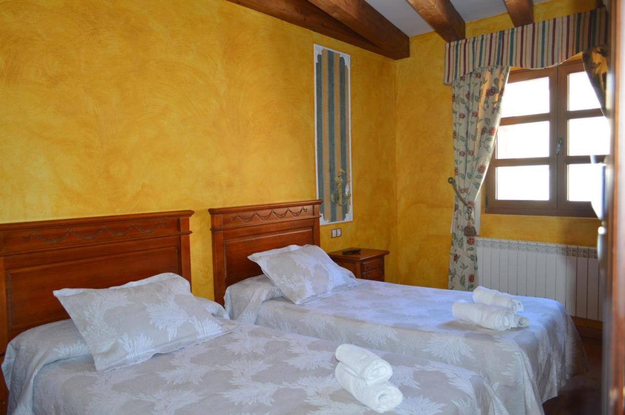 Hotel Rural El Marques Saldaña 外观 照片